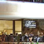 Balkan Hotel 3*