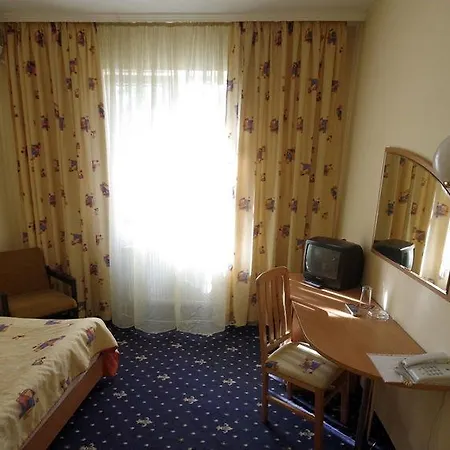 Balkan Hotel 3*